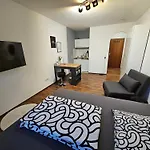 Neu Eingerichtetes 1Zimmerapartment Mit Tg Stellplatz, Stufenloser Zugang