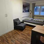Neu Eingerichtetes 1Zimmerapartment Mit Tg Stellplatz, Stufenloser Zugang
