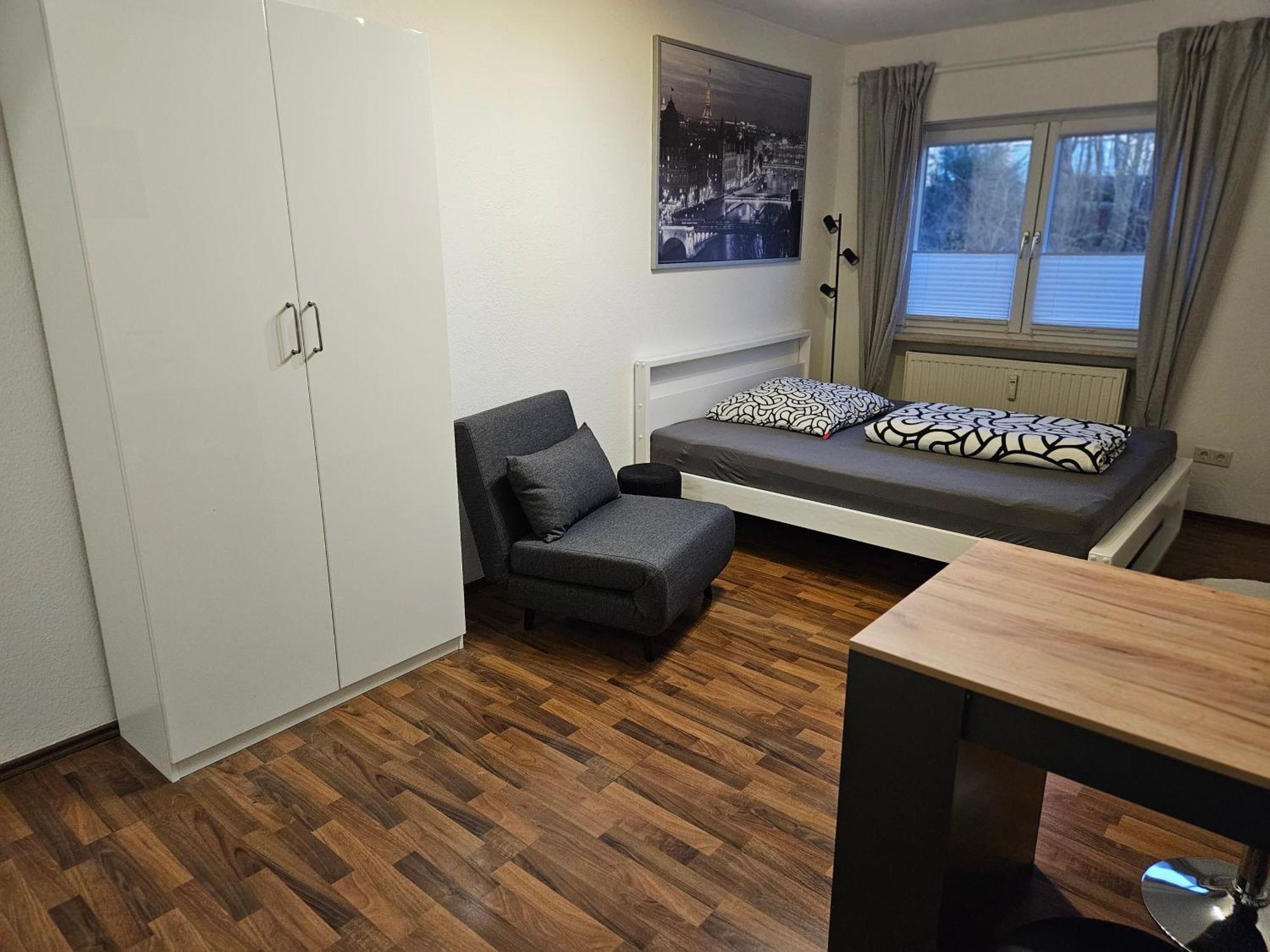 Apartment Neu Eingerichtetes 1zimmerapartment Mit Tg Stellplatz, Stufenloser Zugang *